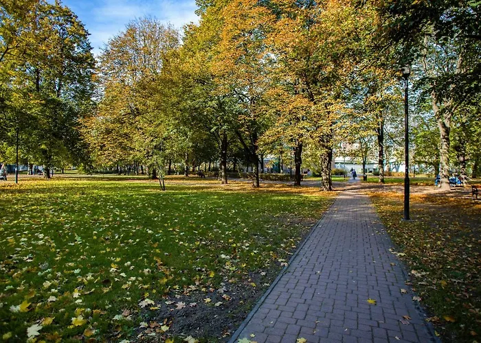 Centre & Pet-friendly By Renters شقة